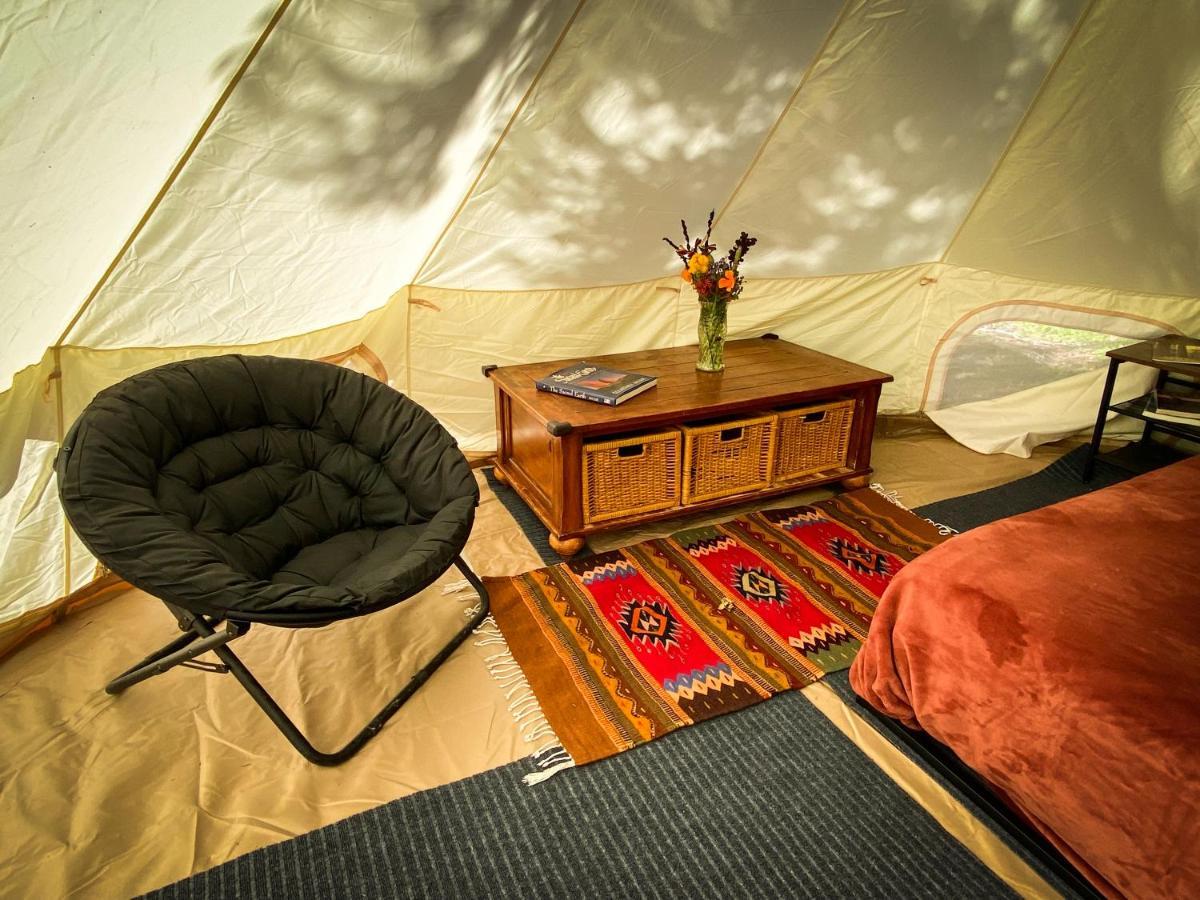 Glamping In The Redwoods With A Hot Tub! Hotel Garberville Eksteriør billede
